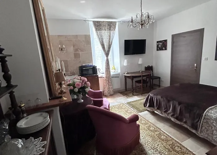 Chez Nelly Parenthese Enchantee En Campagne Toulousaine לינה וארוחת בוקר Bessières